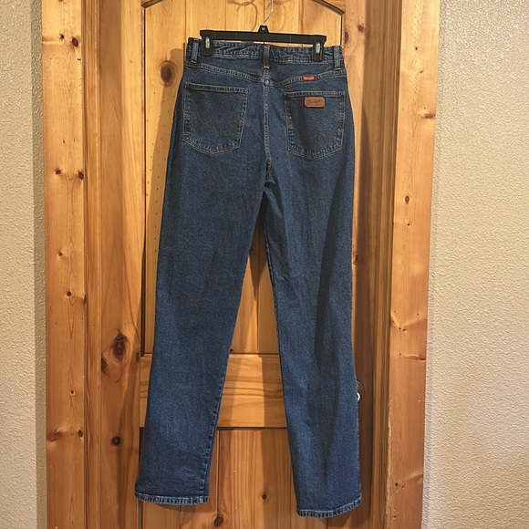 Wrangler Classic Blue Denim Jeans - Picture 2 of 5
